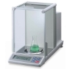 ترازو آزمایشگاهی فوق حساس A&D GH200 با تکرارپذیری (انحراف استاندارد):0.0001 گرم و خطی بودن: 0.0002± گرم.زمان تثبیت: تقریبا 3.5 ثانیه.دارای نمایشگر LCD